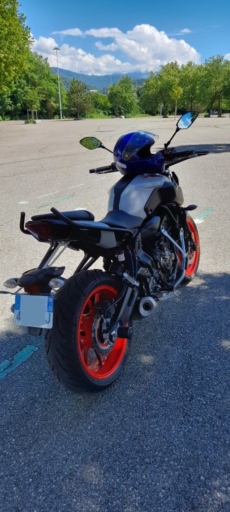 NOTRE   NOUVELLE MOTO  YAMAHA MT07